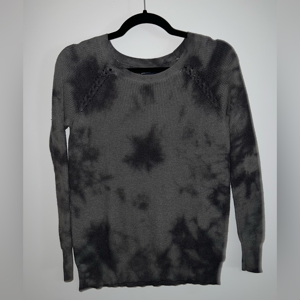 American Eagle Outfitters Sweater